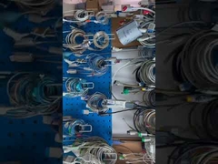 다양한 종류의 케이블